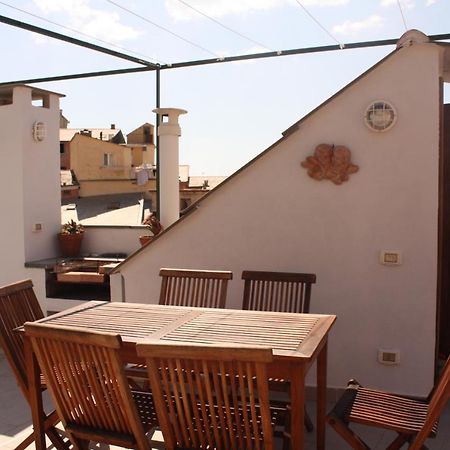 شقة La Terrazza فيرناتْسا المظهر الخارجي الصورة